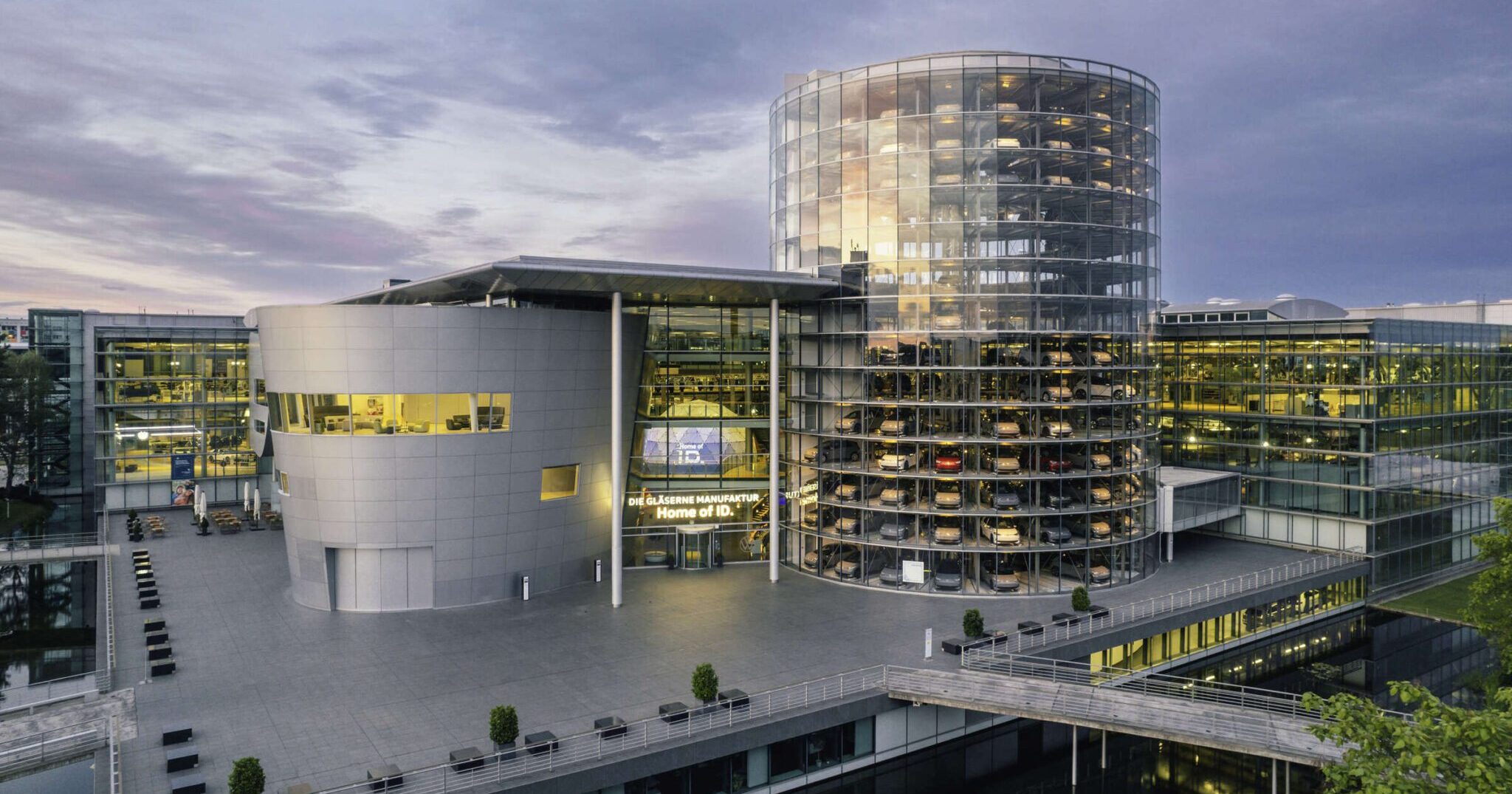 VW cancels Dresden vehicle production, pivots to chips, AI